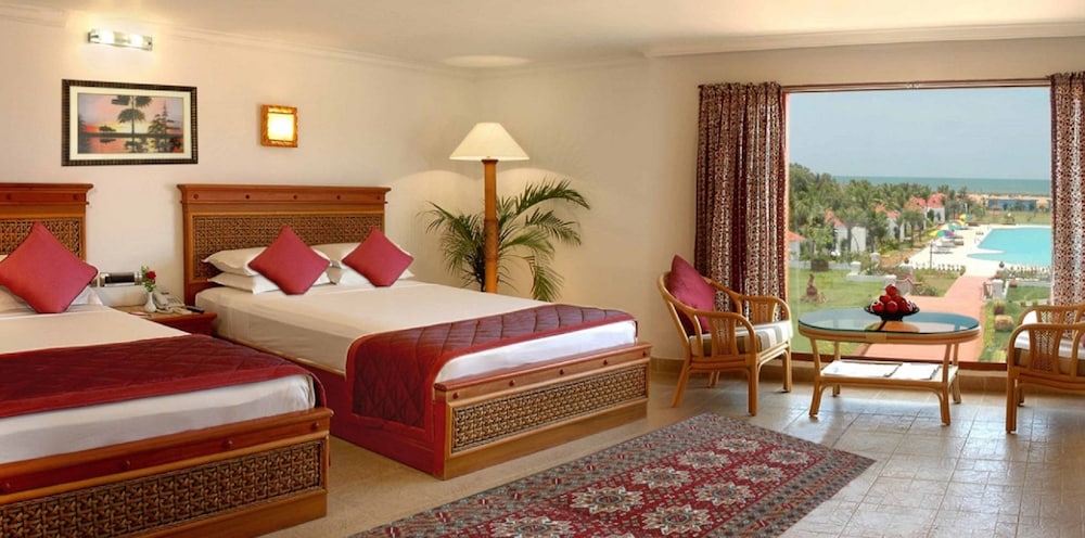 CHARIOT BEACH RESORT 12/50
