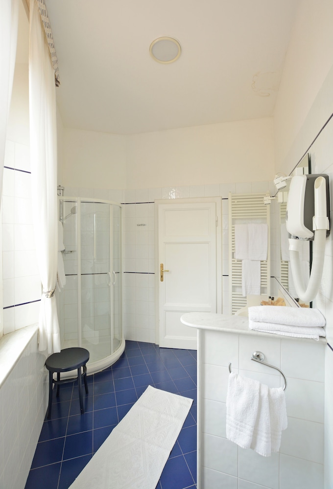 Albergo Italia 41/42