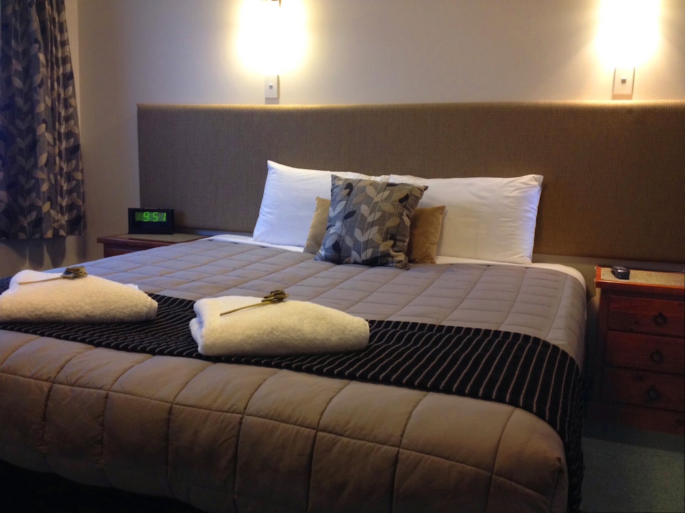 1 BEDROOM, APARTMENT