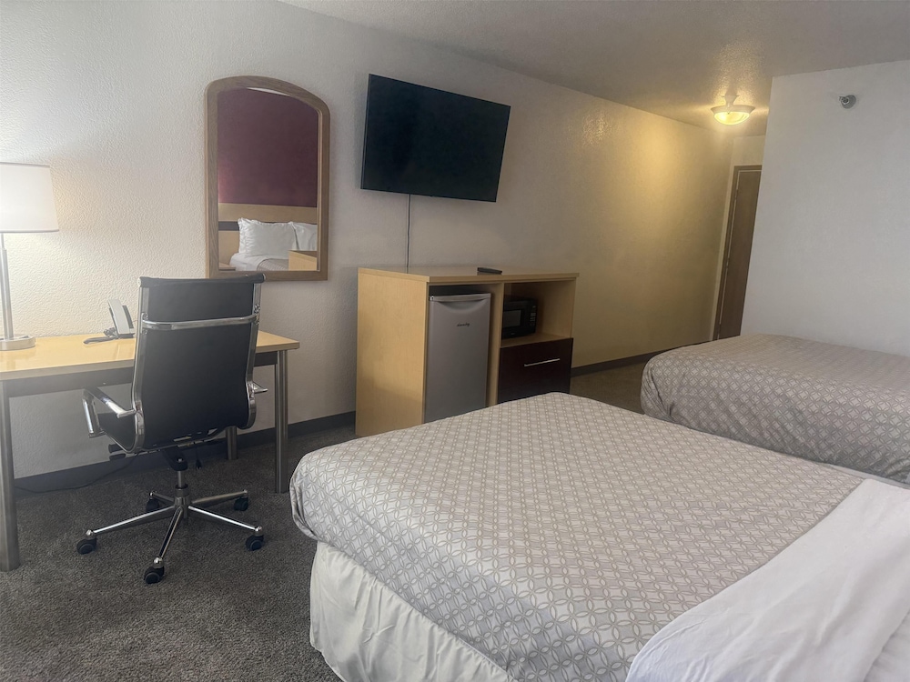 SureStay by Best Western Obetz Rickenbacker Airport 20/45