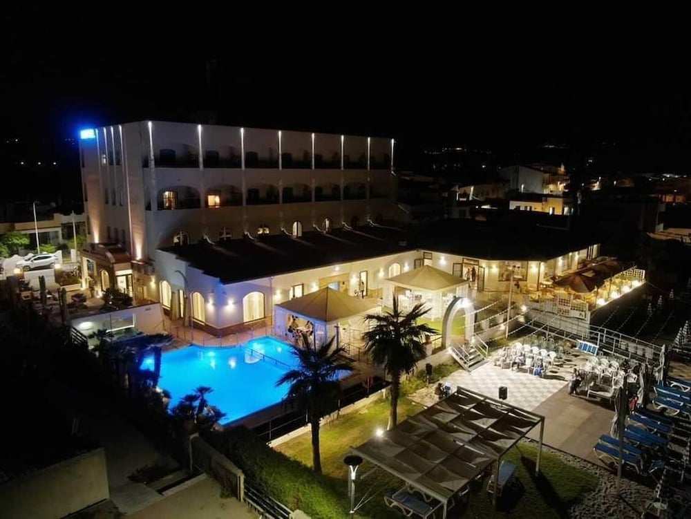 Il Gabbiano Beach 2/50