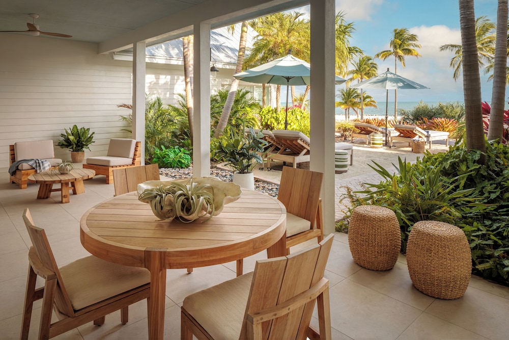 Islander Resort 56/76