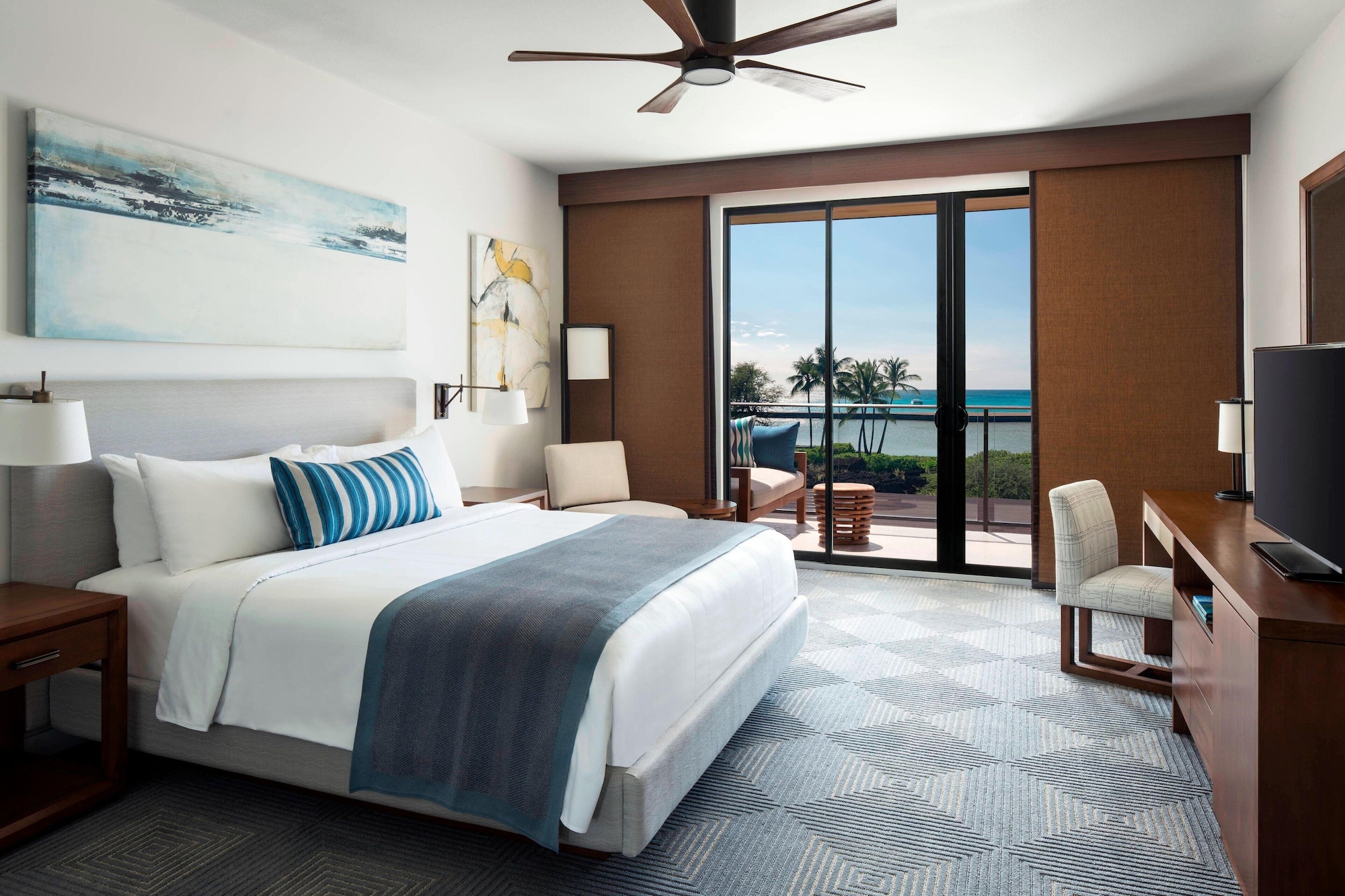 1 Bedroom, Beach House, Suite, King Bed, Sofa