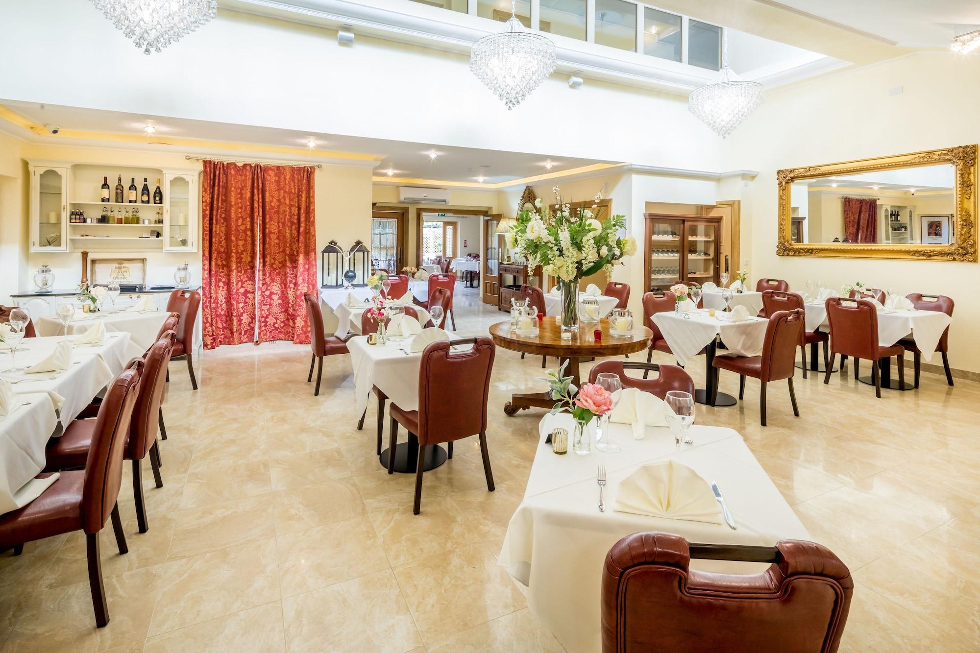 Linton Hotel 39/53