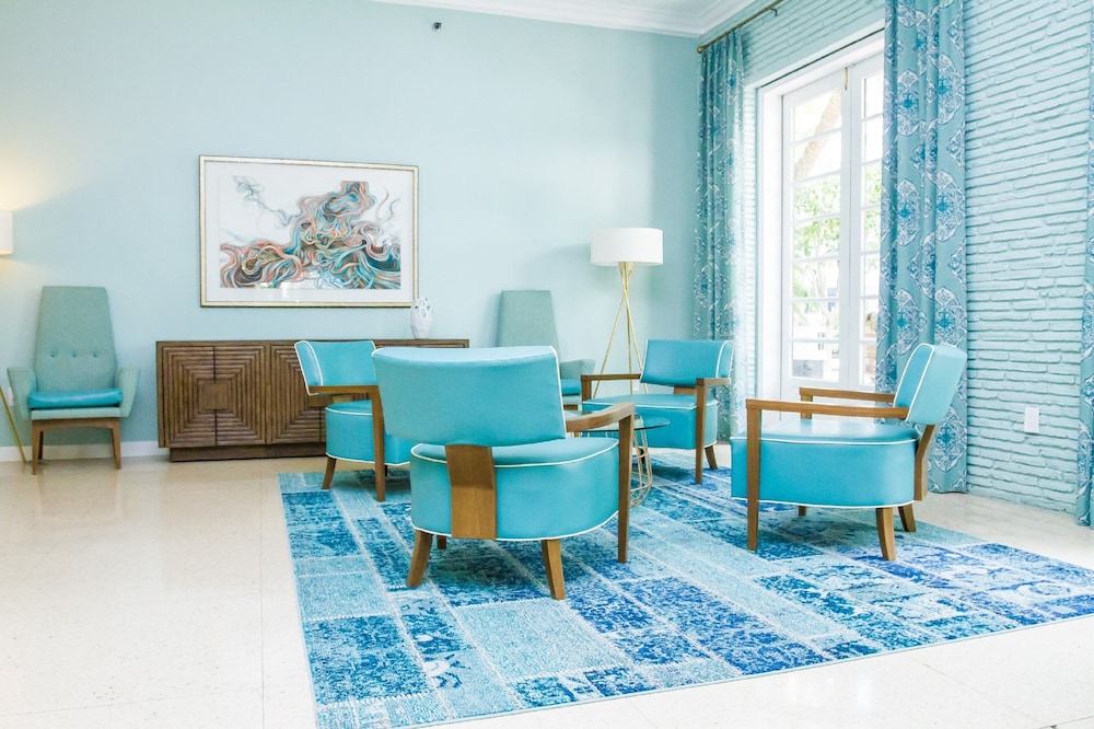 Suites Of Dorchester 34/49