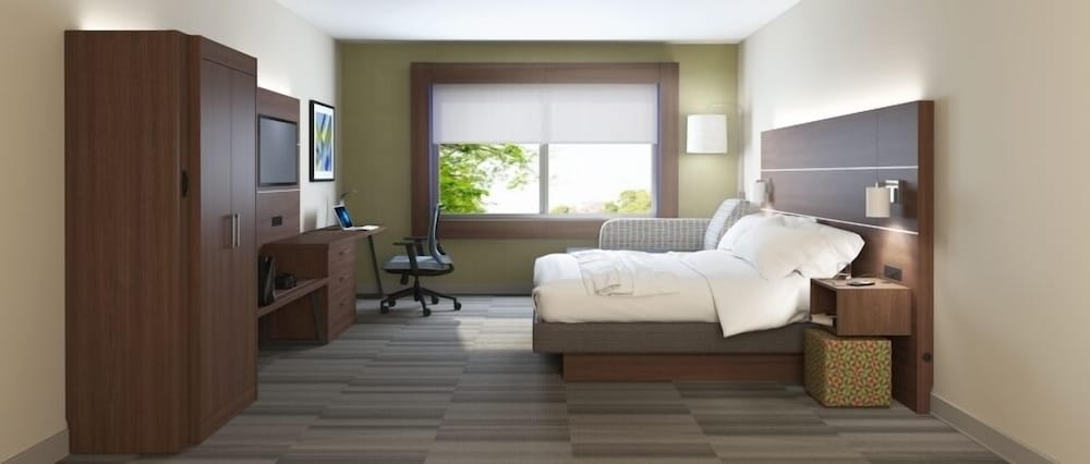 Holiday Inn Express Canton Potsdam 26/45