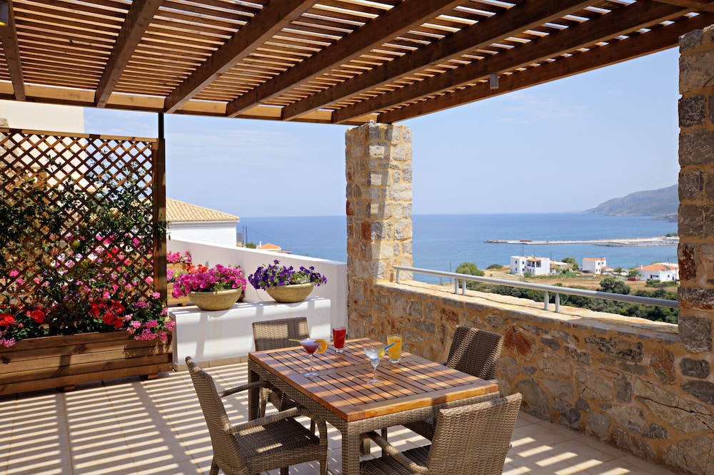 Kythea Resort 49/65