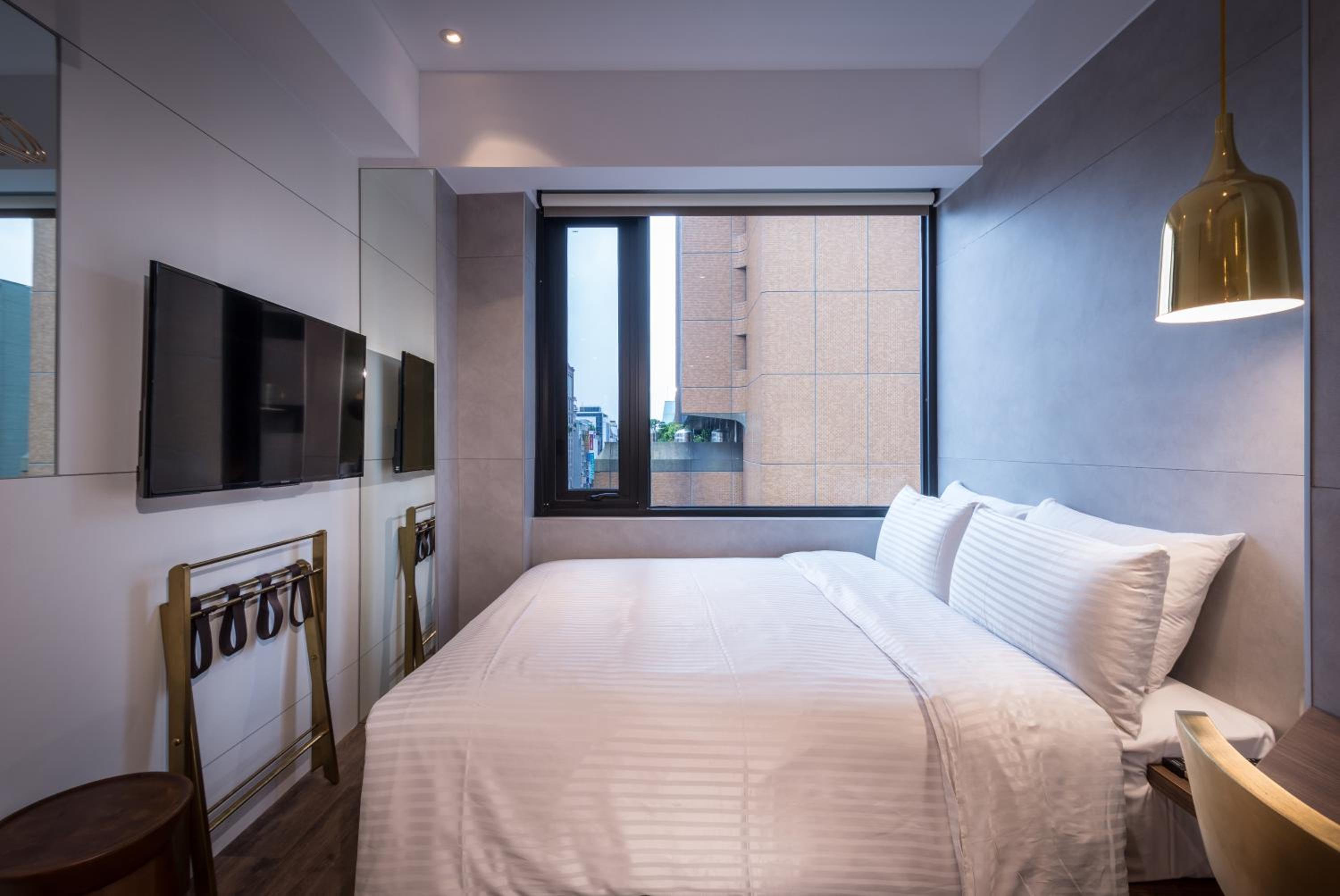 Adjoining, 2 Double Beds