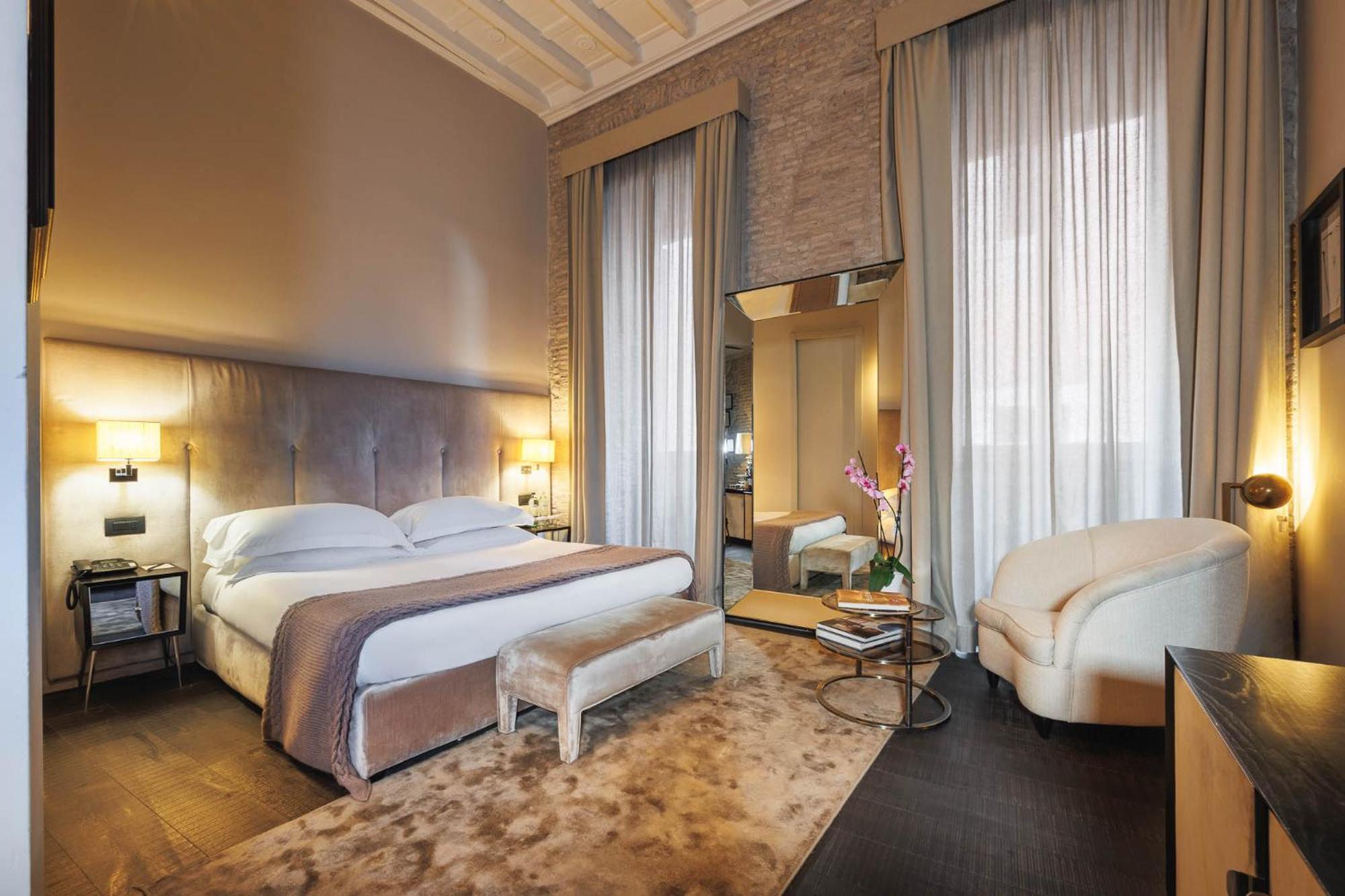 DELUXE, DOUBLE BED