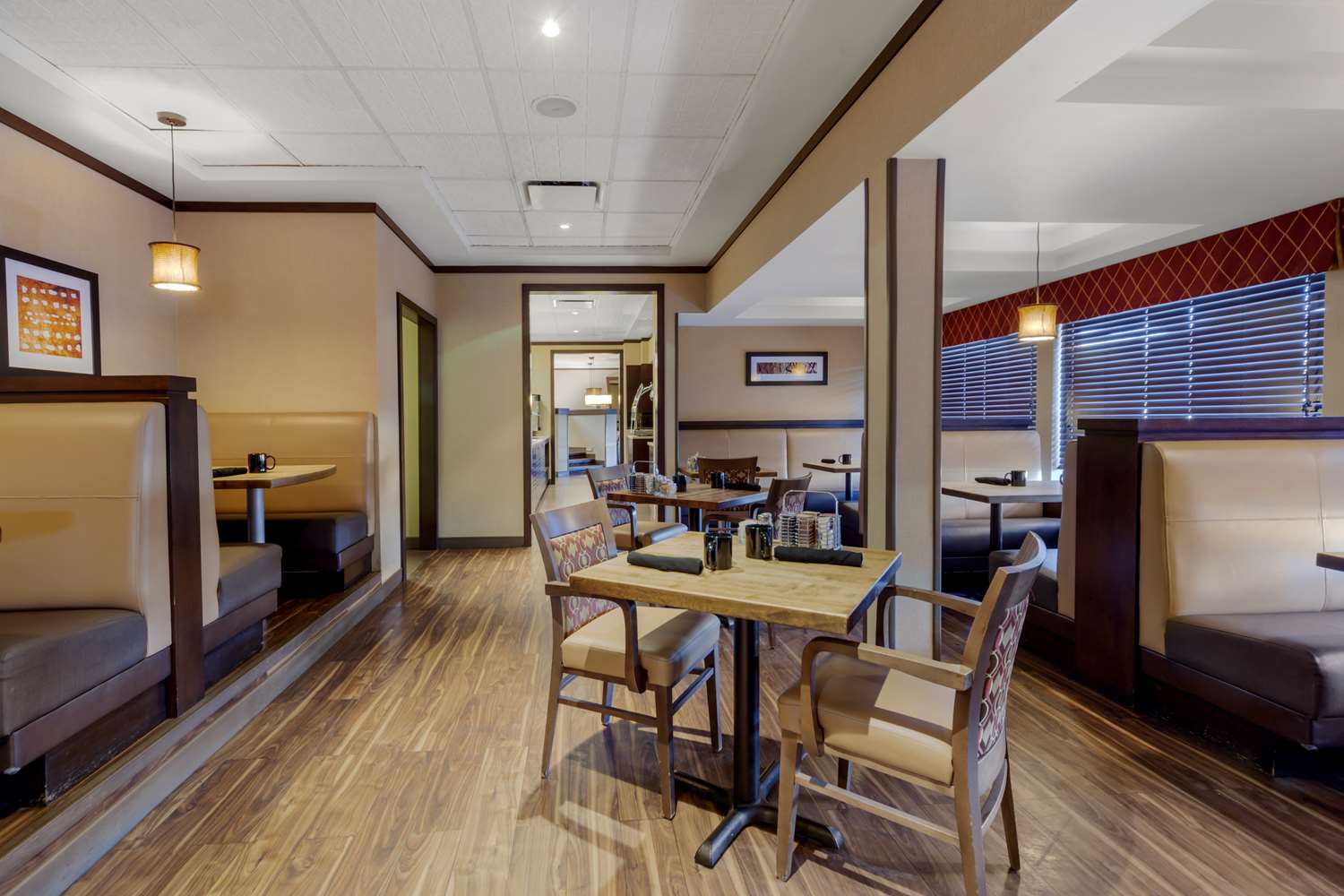 restaurant cafeteria
