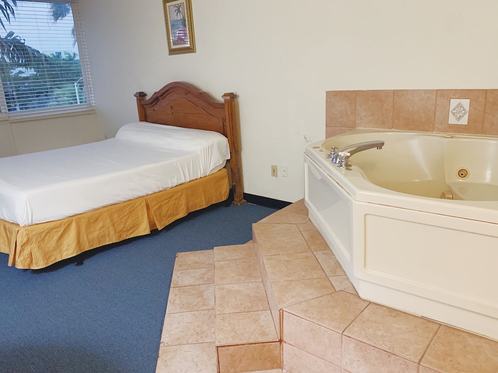 Miami Gardens Inn and Suites 14/30