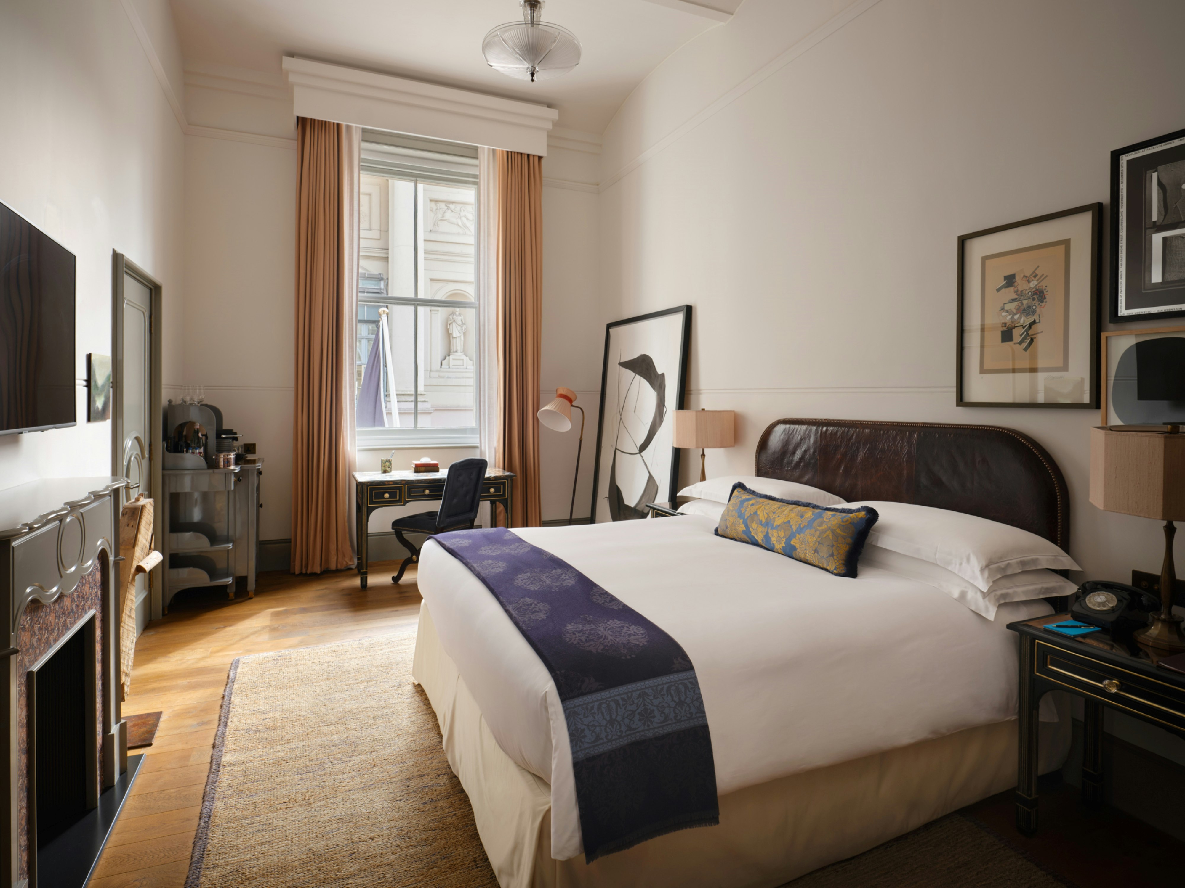 Room, Opera View, Living Area