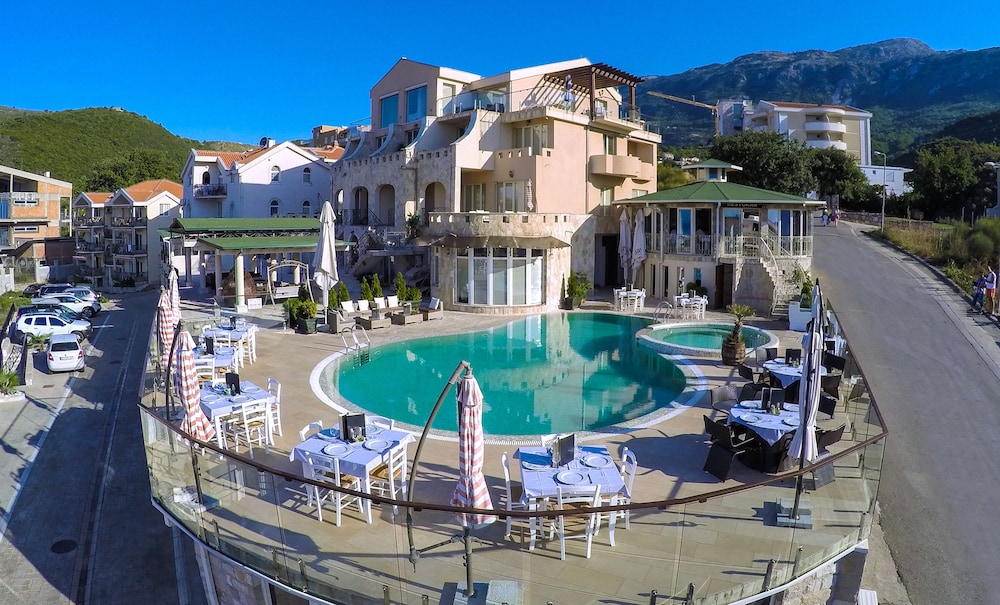 Spa Resort Becici 40/50