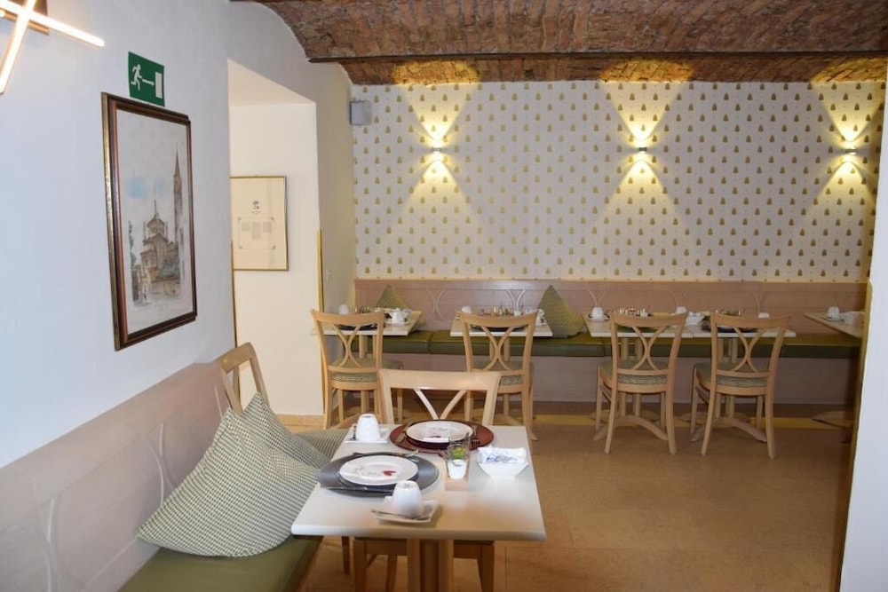 Atel Hotel Lasserhof 40/54