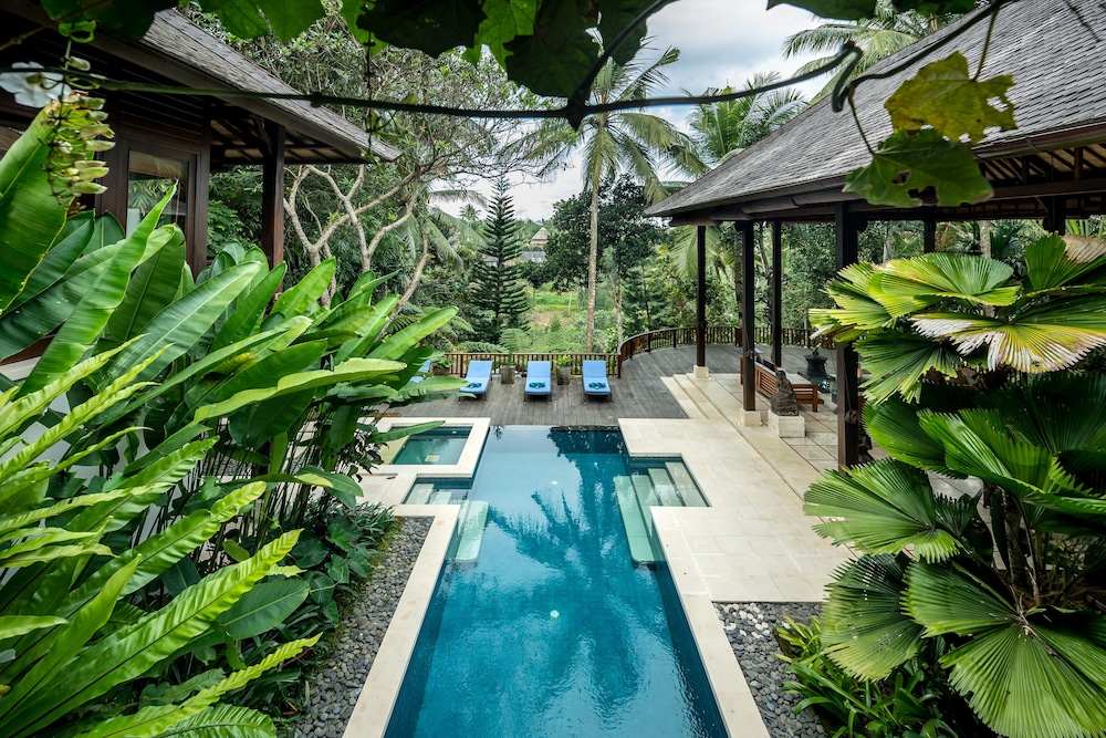 Villa Vajra 22/27