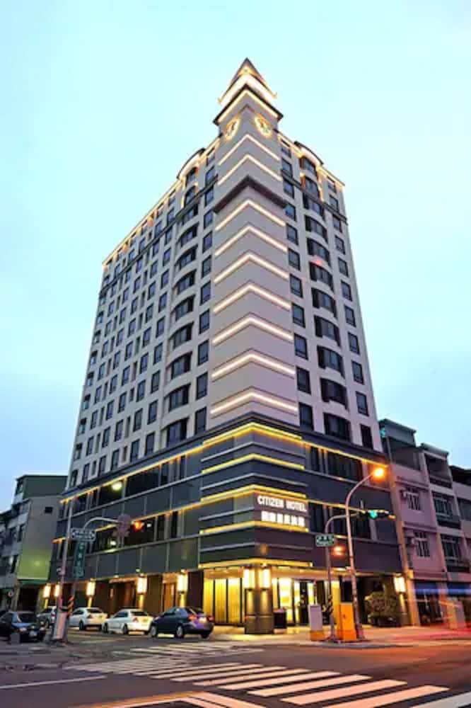 INTERNATIONAL CITIZEN HOTEL 1/26