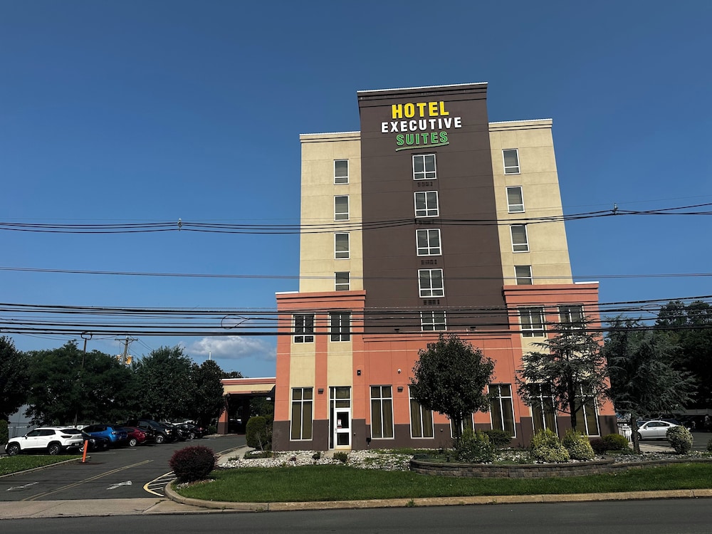 Hotel Executive Suites 4/57