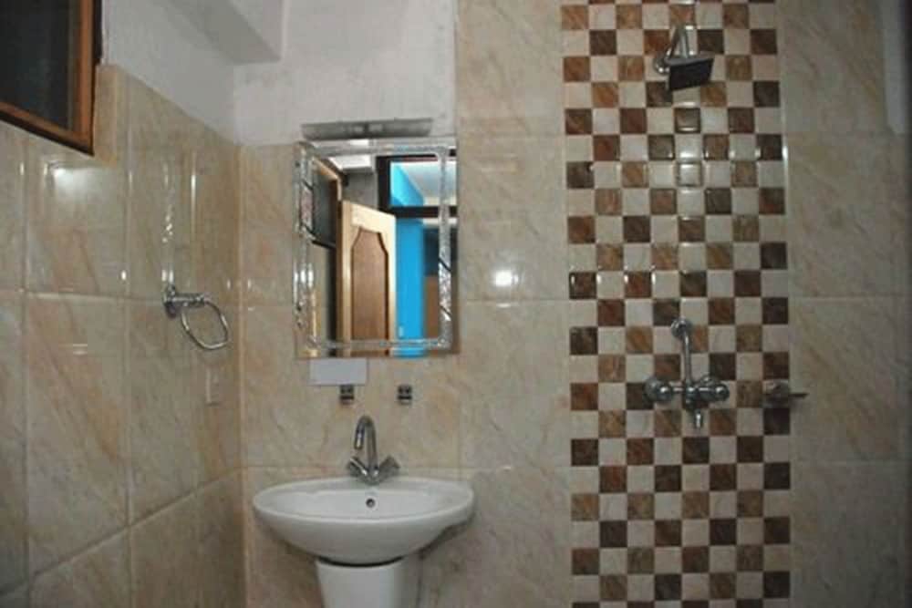 Holyland Guest House 44/47