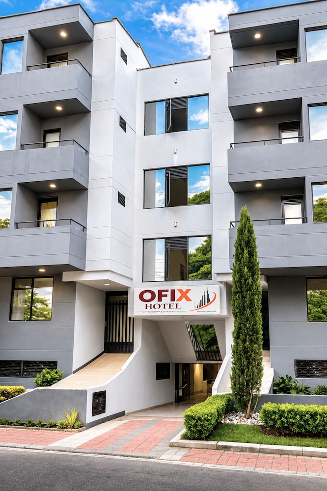 Ofix Hotel 3/50