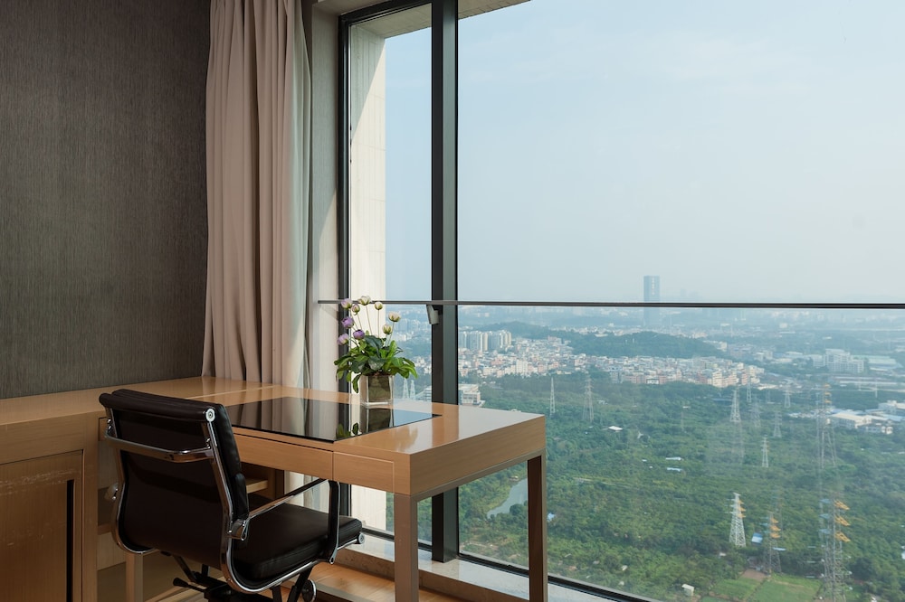 Yicheng Apartment Poly World Center 48/59