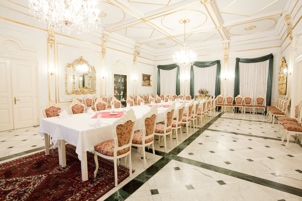 Pannonia Hotel 39/50
