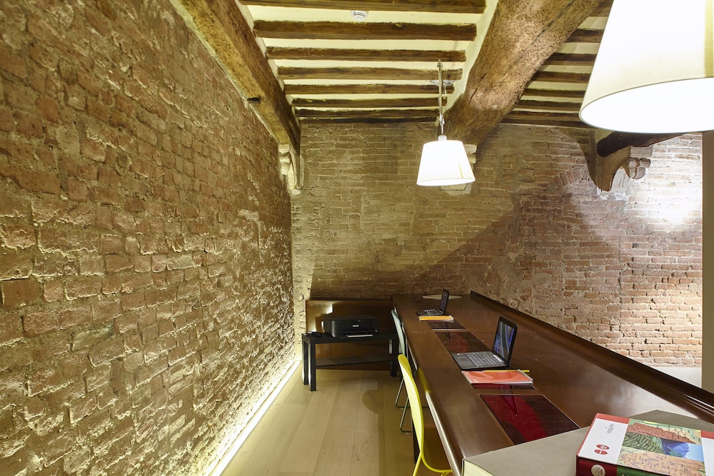 Palazzetto Rosso Hotel 41/74