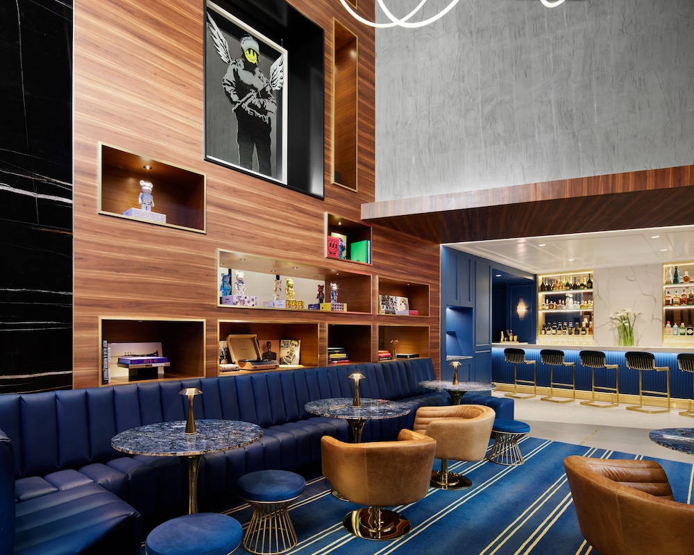 Gansevoort Meatpacking 53/77