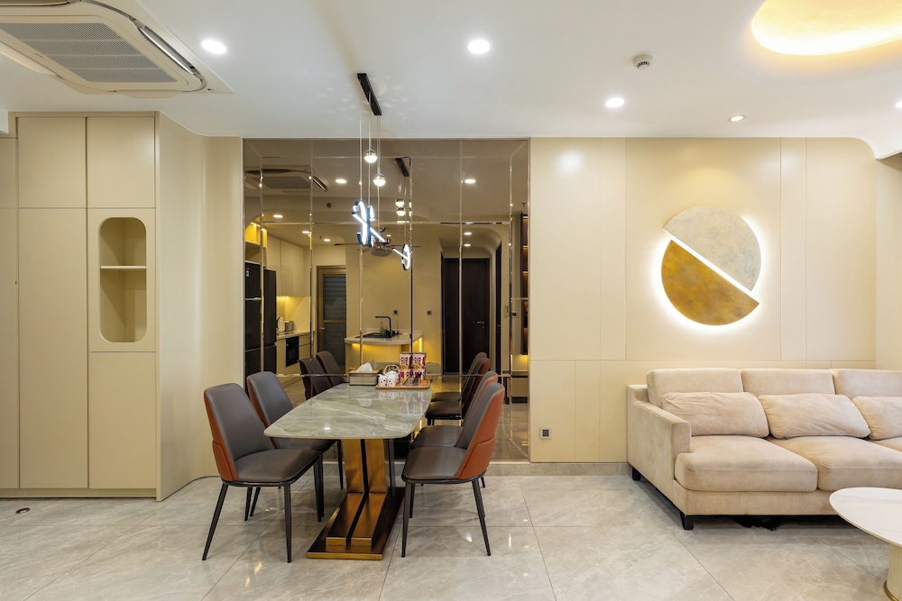Midtown Premium Apartments 26/40