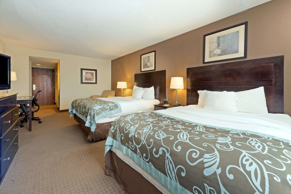 Wingate by Wyndham Erlanger - Florence - Cincinnati South 12/28