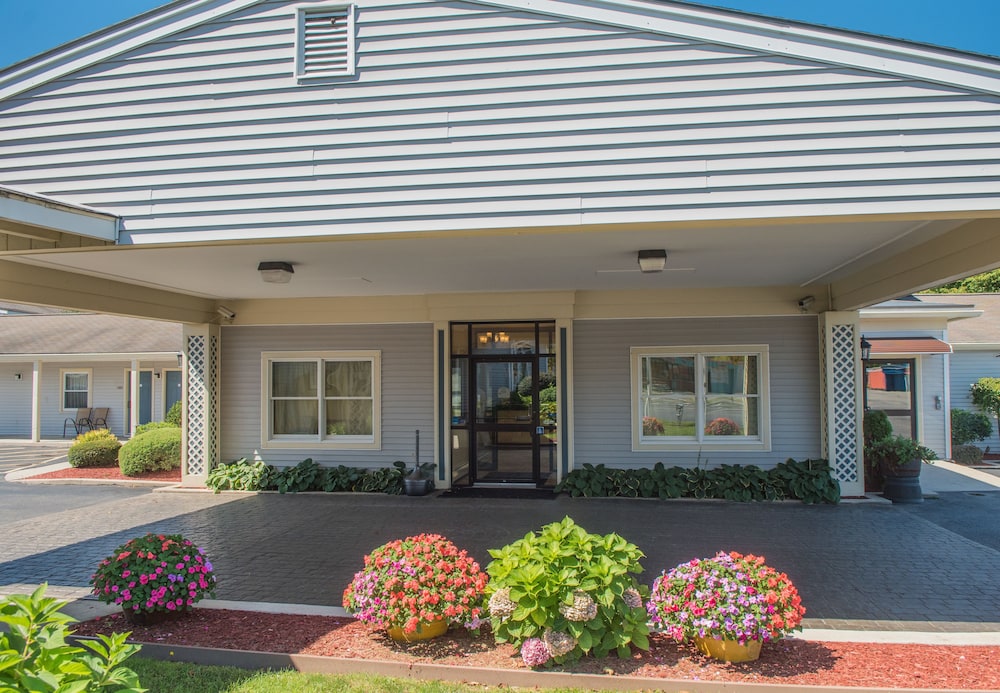 New Englander Inn Bennington — foto 2