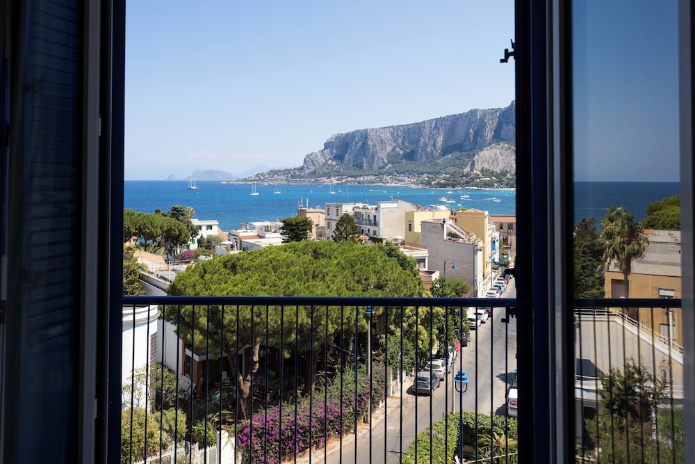 Mondello Glam Hotel Spa Resort & Terrace 32/42
