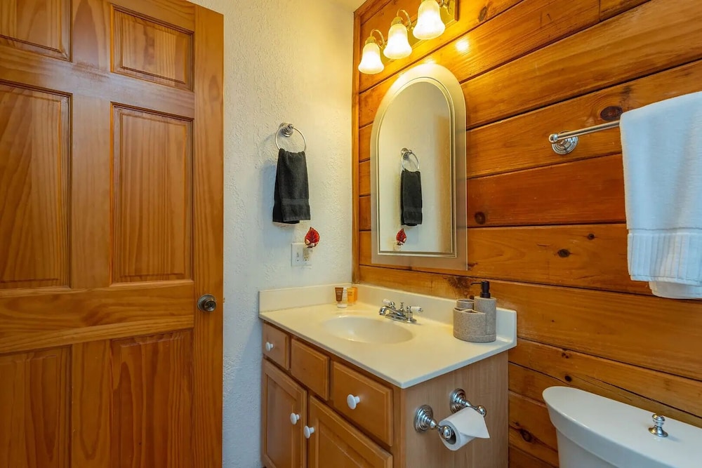 Engadine Inn & Cabins 48/50