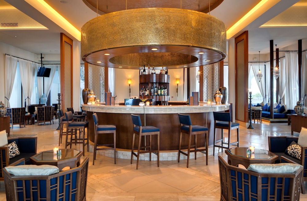 Banyan Tree Tamouda Bay 64/87