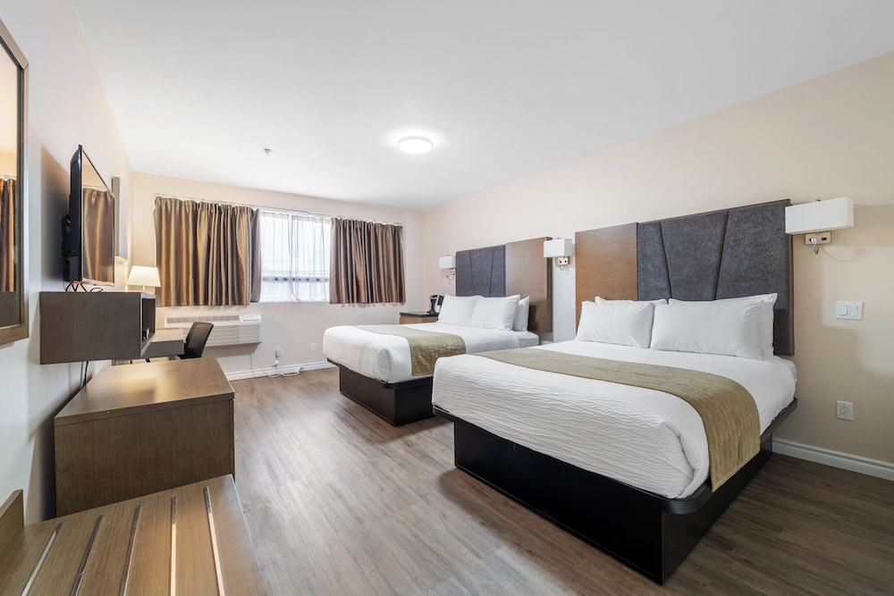 Standard, 2 Queen Beds