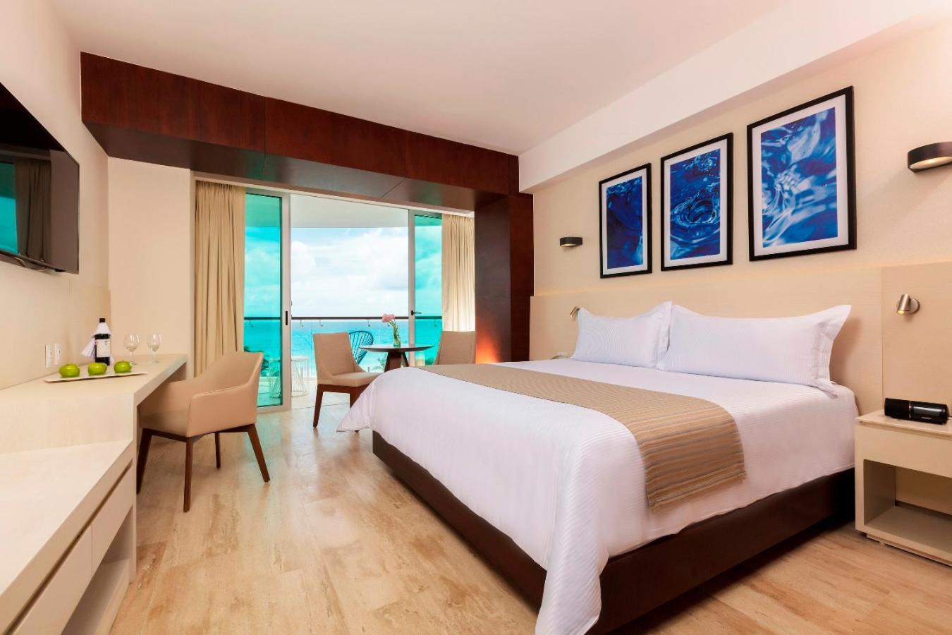 Altitude, Suite, Ocean Front