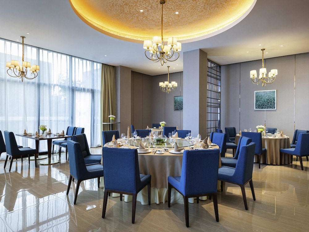 Novotel Qingdao New Hope 53/72