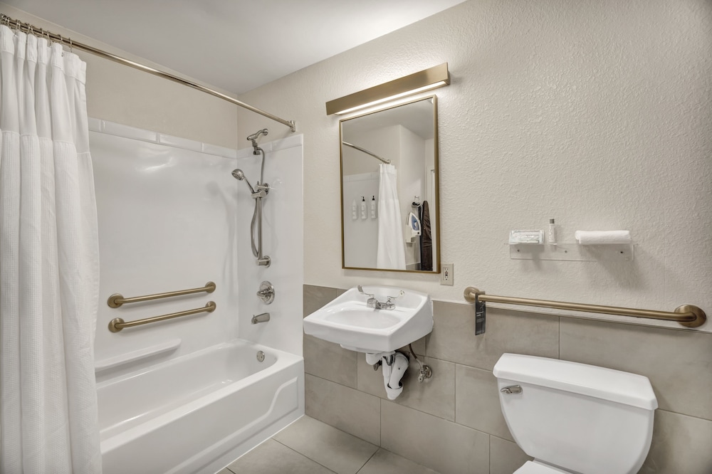 غرفة بسرير كينج لذوي الإعاقة، Fairfield Inn Suites Fort Worth Fossil Creek 5/6