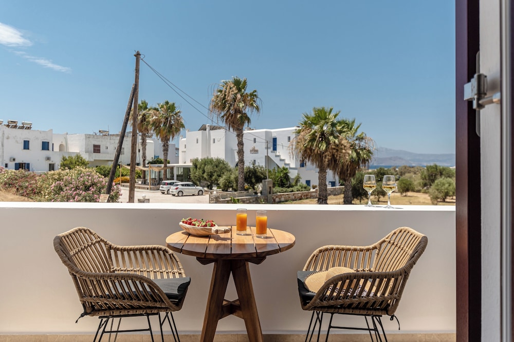 Perla Hotel 60/73