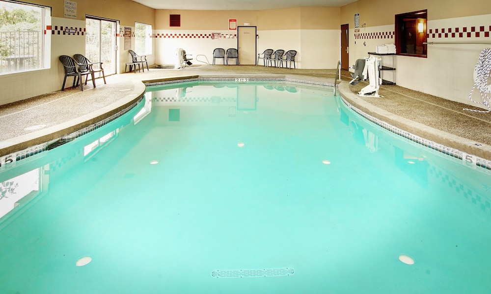 Phoenix Inn Suites South Salem 1/57