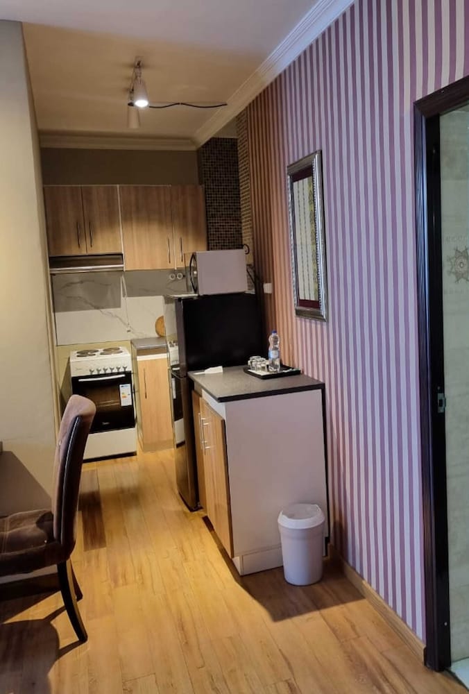 The Residence Suite Hotel 35/42