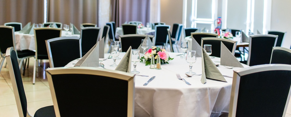 Ariane Hotel 32/40