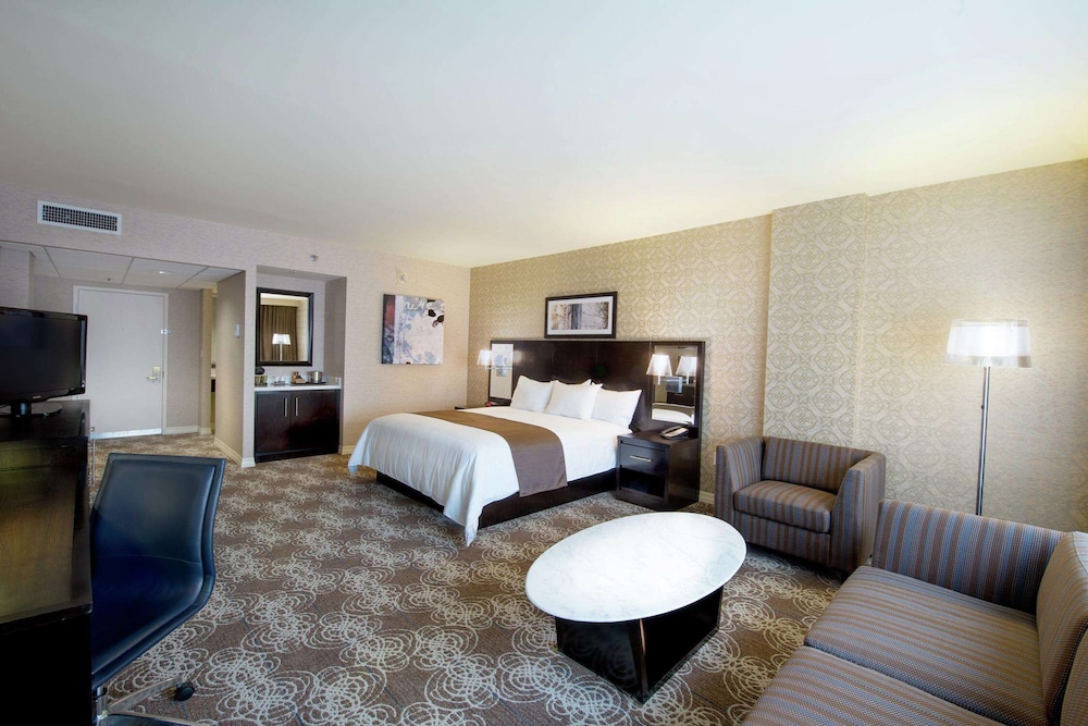 Doubletree By Hilton Hotel Binghamton 11/51