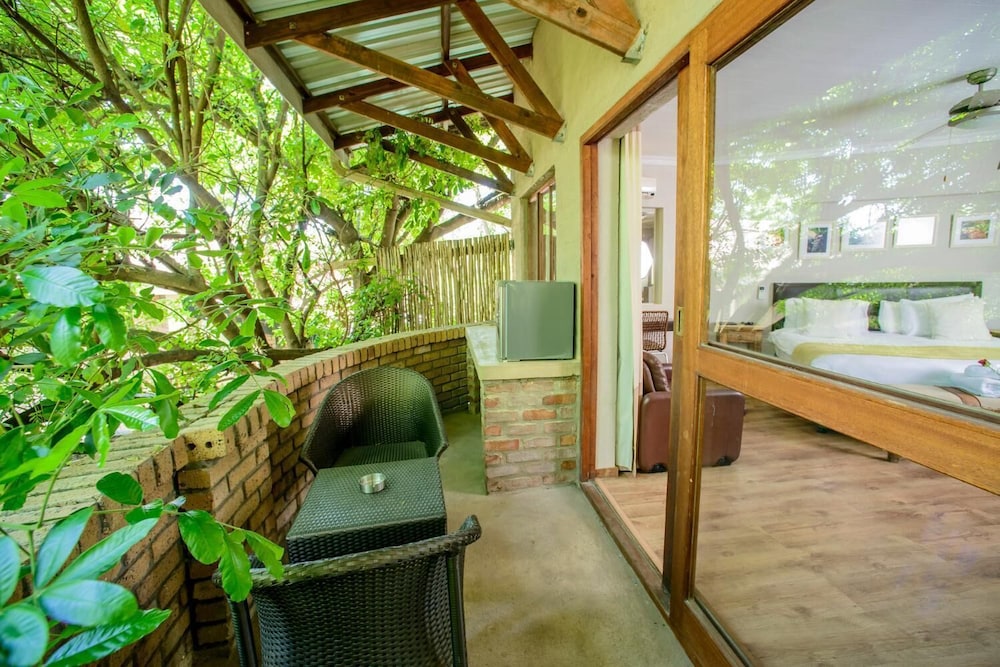 Zebrina Guest House 46/50