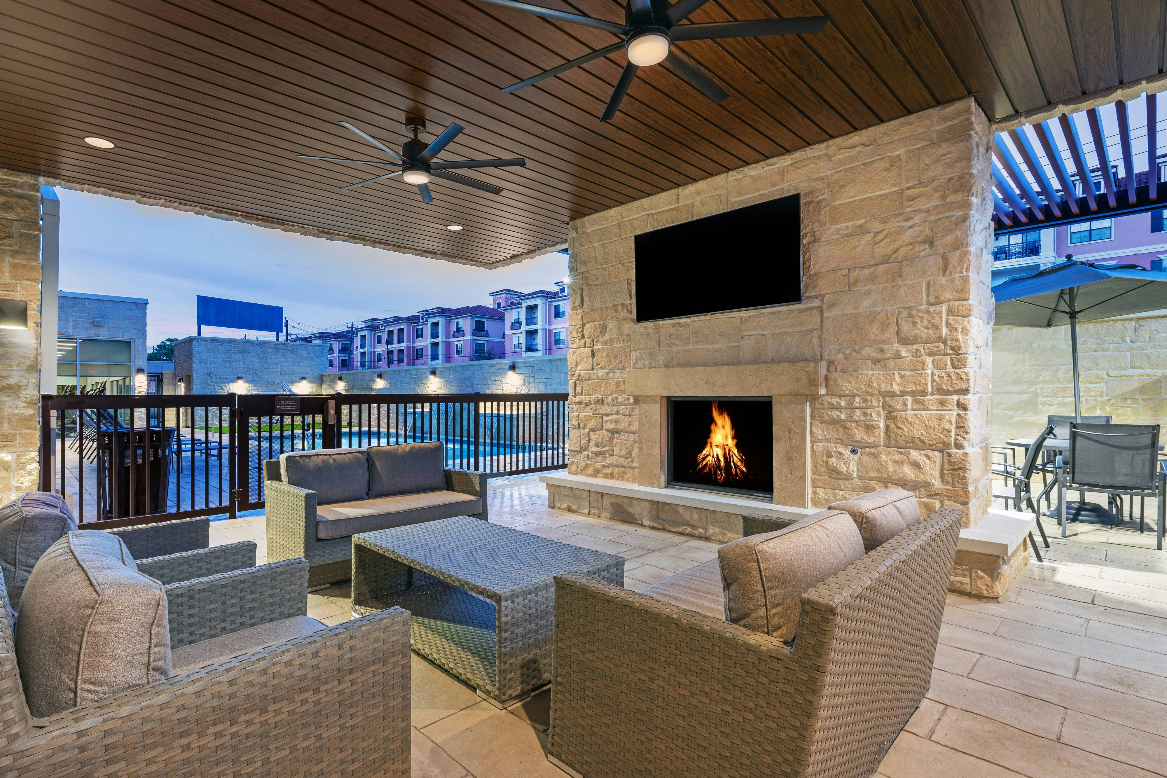 Fairfield Inn & Suites Houston Memorial City Area 8/20