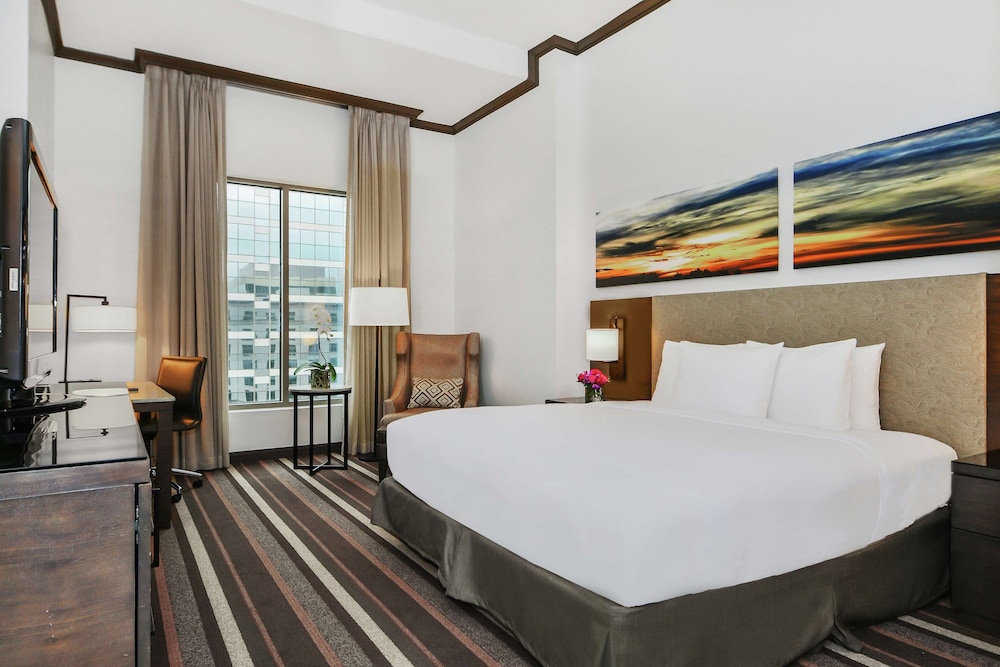 Hilton Dallas Park Cities 12/81