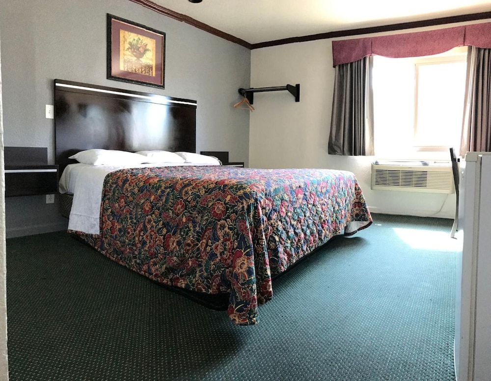 Starlight Inn Canoga Park 21/45