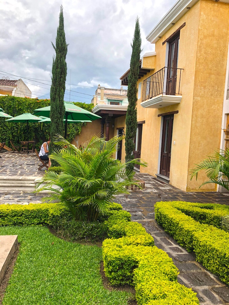 Casa Mia Hotel 51/57