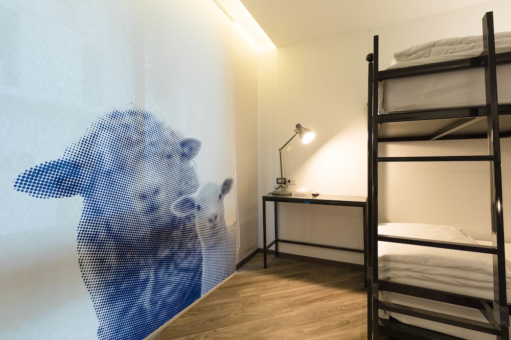 Klub Hotel Bangkok 32/65