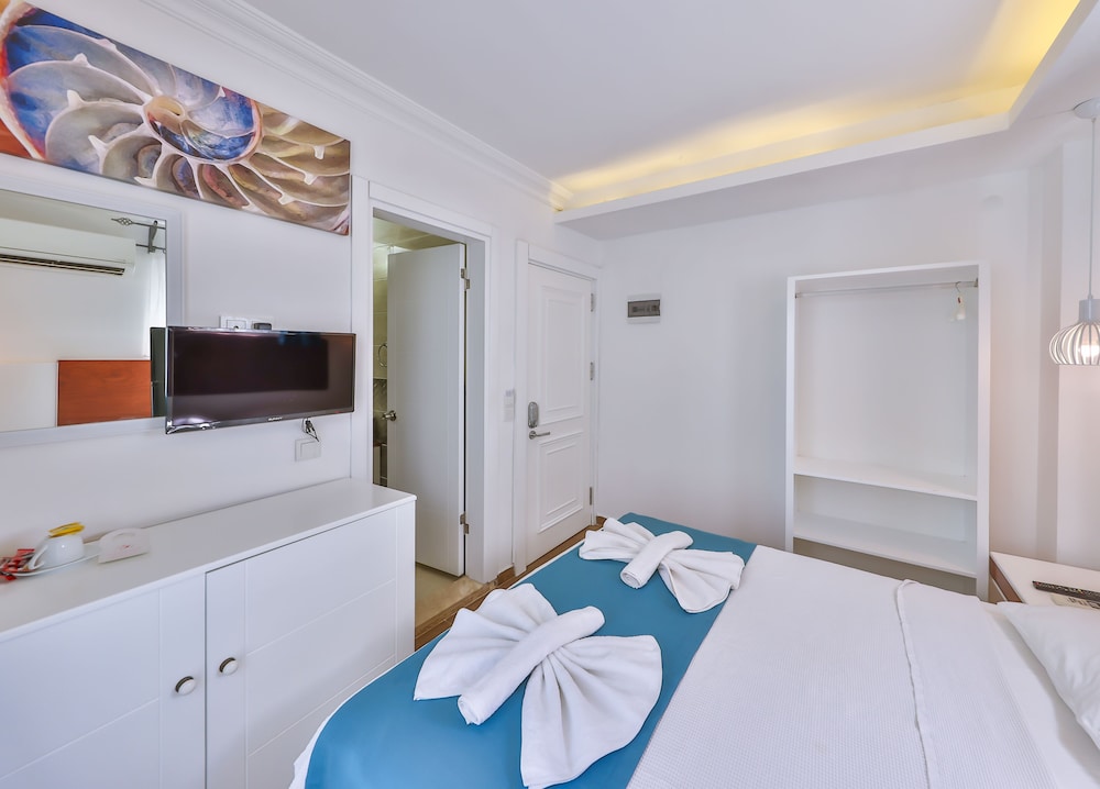 Mina Apart Hotel 7/37