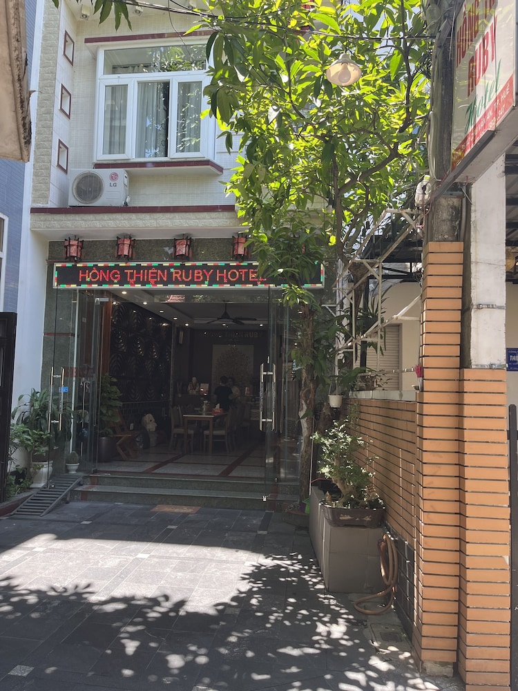 Hong Thien Ruby Hotel 57/58